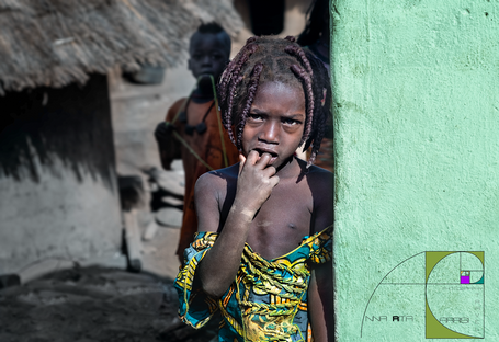 bambina villaggio Senegal Africa.png